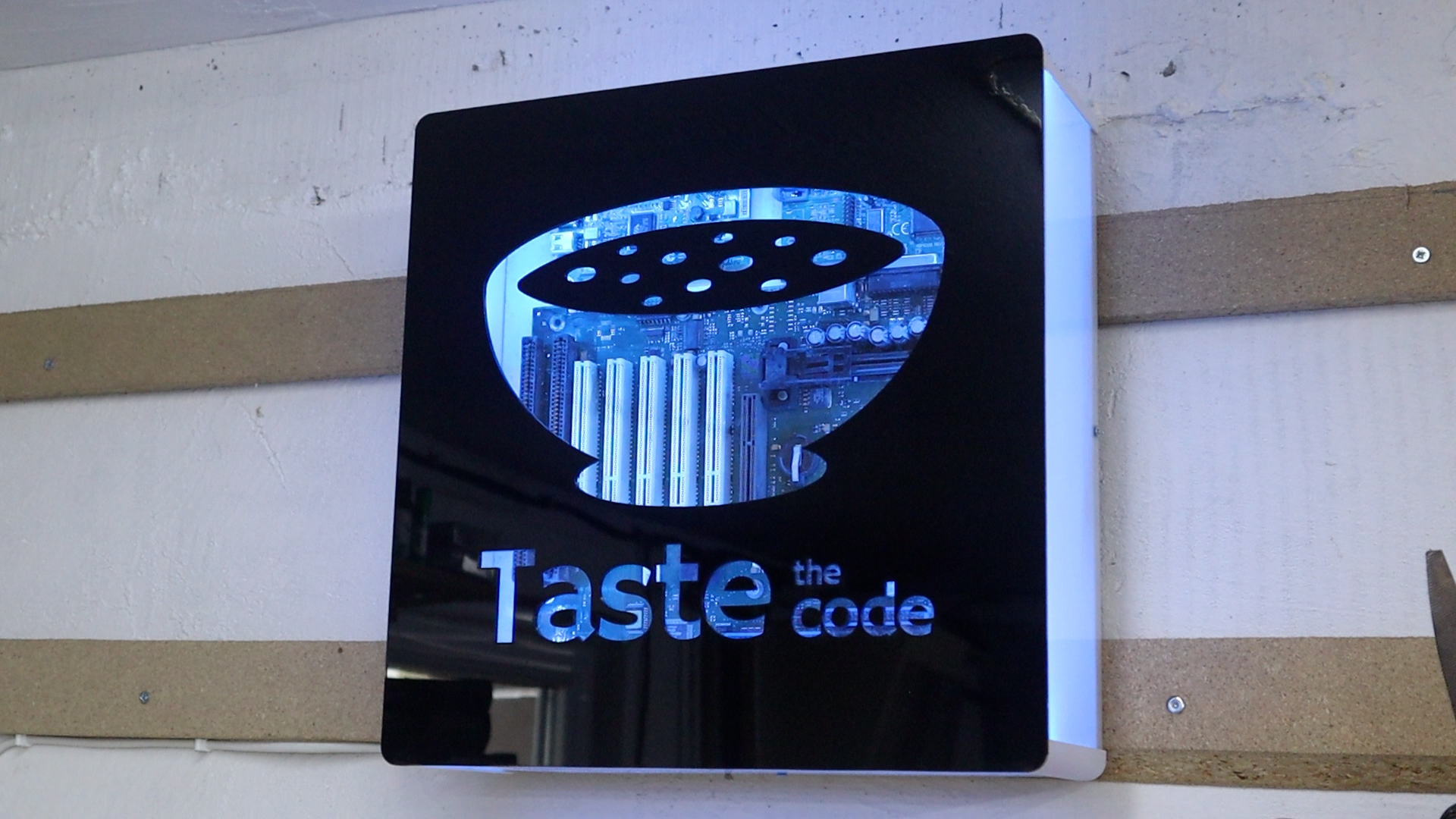 Testing the TOOCAA L2 Laser Cutter with a Custom WLED Wall Sign Project