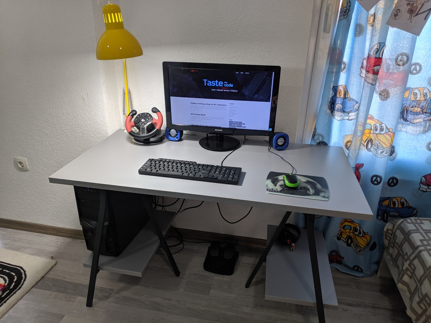 The finished desk